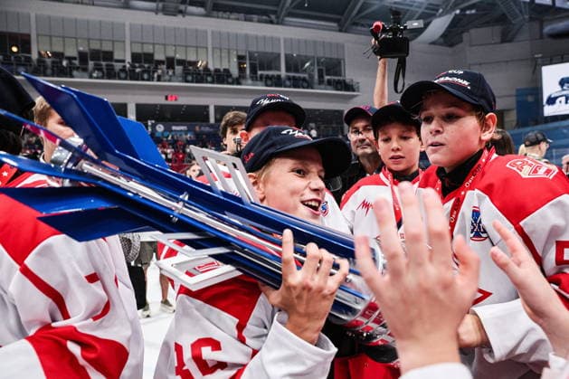 RUSSIA, MYTISHCHI - AUGUST 8, 2026: Gold medal winners, Spartak Moscow U12, celebrate with the trophy during the victory ceremony after the 2026 Ovi Cup final Ice hockey, Eishockey match in Mytishchi, northeast of Moscow. Ovi Cup is an annual youth ice hockey tournament named after three-time world champion Alexander Ovechkin and first held in 2018 2026 Ovi Cup Final Ice Hockey Match Outside Moscow  - ZUMAt113 20260808_zaa_t113_462 Copyright: xSofyaxSandurskayax