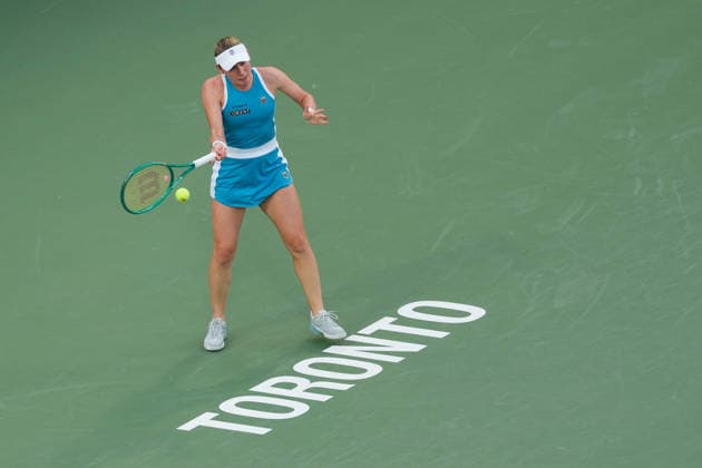 WTA, Tennis Damen Masters 1000 National Bank Open Toronto 2026 - Round of 16 - Day 8 Yekaterina Aleksandrova of Russia plays a forehand during the Women™s Singles round of 16 match against Aryna Sabalenka of Belarus on day 8 of the WTA Masters 1000 National Bank Open at Sobeys Stadium on August 8, 2026, in Toronto, Canada. (Photo by Leonardo Ramirez Eyepix Group) Copyright: xLeonardoxRamirezx xEyepixxGroupx LR_08082026_09371