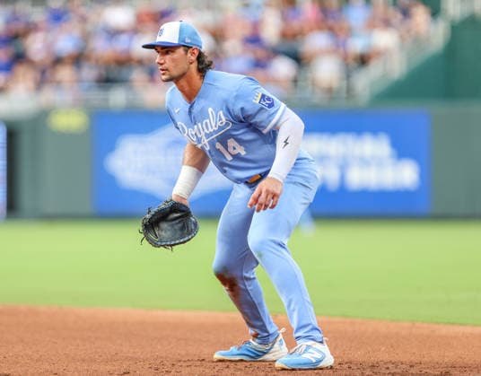 AUG 08, 2026: Kansas City Royals outfielder Jac Caglianone (14) waits for a play against the Chicago Cubs at Kauffman Stadium Kansas City, MO. CSM MLB, Baseball Herren, USA 2026: Cubs Vs Royals Aug 8th  - ZUMAc04_ 20260808_zma_c04_346 Copyright: xRomanxPunox