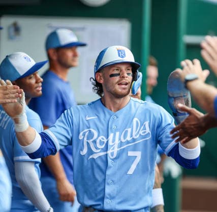 AUG 08, 2026: Kansas City Royals shortstop Bobby Witt Jr. (7) celebrates in the dugout against the Chicago Cubs at Kauffman Stadium Kansas City, MO. CSM MLB, Baseball Herren, USA 2026: Cubs Vs Royals Aug 8th  - ZUMAc04_ 20260808_zma_c04_384 Copyright: xRomanxPunox