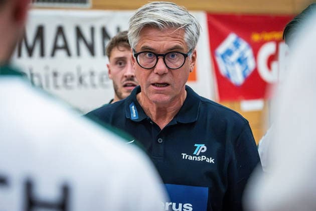 08.08.2026, xovx, Handball Lindencup, HSG Wetzlar - HSC 2000 Coburg Trainer Runar Sigtryggsson (HSG Wetzlar) Linden Stadthalle Hessen Deutschland (DE) *** August 8, 2026, xovx, Lindencup Handball Tournament, HSG Wetzlar vs. HSC 2000 Coburg; Coach Runar Sigtryggsson; HSG Wetzlar; Linden City Hall; Hesse, Germany; DE