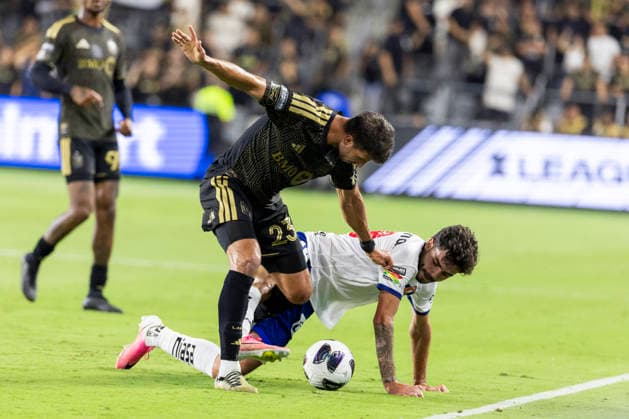 August 8, 2026, Los Angeles, California, USA: Los Angeles FC defender Yevhen Cheberko (23) and Toluca FC defender Santiago Simon (19) vie for the ball during a Leagues Club soccer match on Saturday, Aug. 8, 2026 in Los Angeles. Los Angeles USA - ZUMAc68_ 20260808_zaf_c68_006 Copyright: xRingoxChiux
