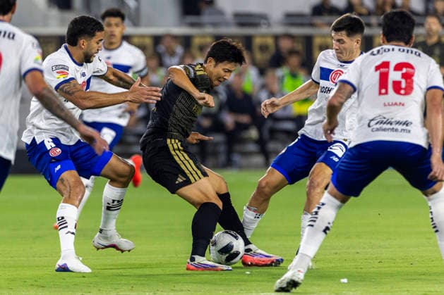August 8, 2026, Los Angeles, California, USA: Los Angeles FC forward Heung Min Son (7) vies the ball against the Toluca FC during a Leagues Club soccer match on Saturday, Aug. 8, 2026 in Los Angeles. Leagues Club 2026: LAFC Vs Toluca FC  - ZUMAc68_ 20260808_zaf_c68_009 Copyright: xRingoxChiux
