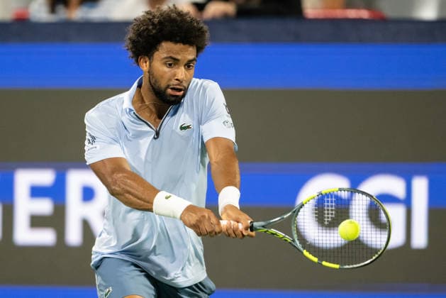 MONTREAL, QC - AUGUST 08: Arthur Fils from France returns the ball against Cameron Norrie from Great Britain during their singles Round of 16 match on day seven of the ATP, Tennis Herren 1000 National Bank Open presented by Rogers at Stade IGA on August 8, 2026 in Montreal, Quebec, Canada. (Photo by Vincent Ethier Icon Sportswire) TENNIS: AUG 08 National Bank Open EDITORIAL USE ONLY Icon2608088743