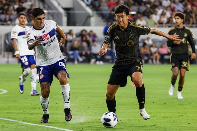 Leagues Cup - LAFC vs Deportivo Toluca Toluca midfielder Victor Guzman (L) and Los Angeles FC forward Son Heung-Min (R) battle for possession in the first half during the Leagues Cup Phase One soccer match between Los Angeles FC and Deportivo Toluca at BMO Stadium in Los Angeles, California, USA, 08 August 2026. LOS ANGELES CALIFORNIA United States  Copyright: xCHRISxTORRESx
