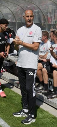Eintracht Frankfurt. Trainer. Adi Hütter fotografiert beim Fußball Test Spiel Eintracht Frankfurt gegen Hull City am 8.8.2026 in Frankfurt. (DFL DFB REGULATIONS PROHIBIT ANY USE OF PHOTOGRAPHS as IMAGE SEQUENCES and or QUASI-VIDEO) *** Eintracht Frankfurt coach Adi Hütter is photographed during the Eintracht Frankfurt vs. Hull City soccer exhibition match on August 8, 2026, in Frankfurt. DFL and DFB regulations prohibit any use of photographs as image sequences and or quasi-video.