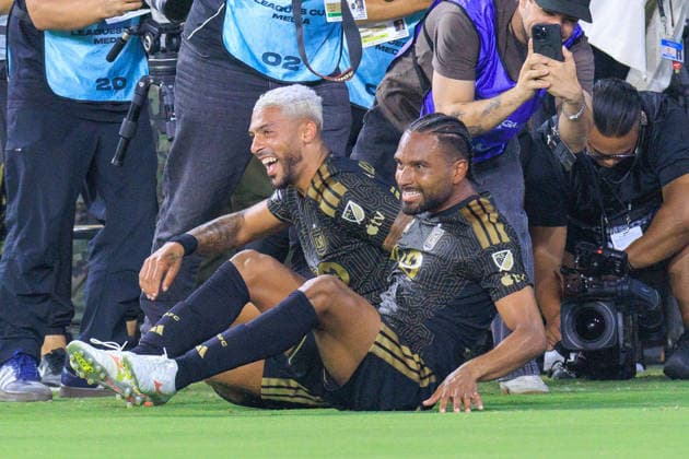 August 8, 2026, Los Angeles, California, USA: Eddie Segura 4 of the Los Angeles Football Club is congratulated by Denis Bouanga 99 after scoring a goal in extra time during the Leagues Cup game against the Toluca FC on Saturday August 8, 2026 at the BMO Stadium in Los Angeles, California. LAFC wins 1-0. JAVIER ROJAS PI LAFC Vs. Toluca FC  - ZUMAp124 20260808_zaa_p124_012 Copyright: xJavierxRojasx