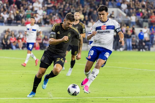 August 8, 2026, Los Angeles, California, USA: Los Angeles FC defender Ryan Michael Hollingshead (24) and Toluca FC defender JesoÂºs Daniel Gallardo Vasconcelos (20) vie for the ball during a Leagues Club soccer match on Saturday, Aug. 8, 2026 in Los Angeles. Los Angeles USA - ZUMAc68_ 20260808_zaf_c68_023 Copyright: xRingoxChiux