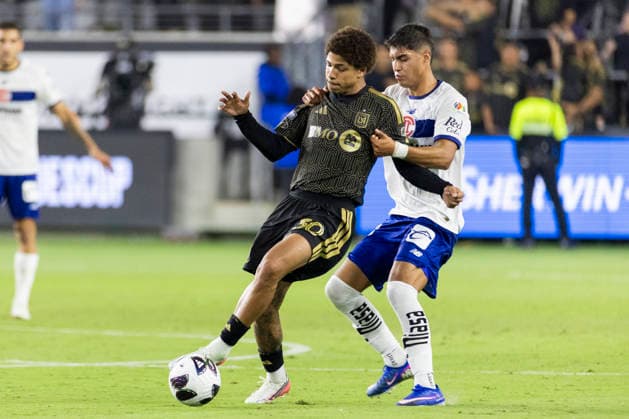 August 8, 2026, Los Angeles, California, USA: Los Angeles FC forward David Martinez (30) and Toluca FC defender Everardo LoÂ³pez Del Villar (25)vie for the ball during a Leagues Club soccer match on Saturday, Aug. 8, 2026 in Los Angeles. Los Angeles USA - ZUMAc68_ 20260808_zaf_c68_030 Copyright: xRingoxChiux