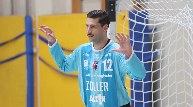 Handball, Testspiel, SG BBM Bietigheim - Kadetten Schaffhausen Bönnigheim , Handball SG BBM Bietigheim vs. Kadetten Schaffhausen , Martin Tomowski ( BBM ) *** Bönnigheim, Handball: SG BBM Bietigheim vs. Kadetten Schaffhausen, Martin Tomowski (BBM)