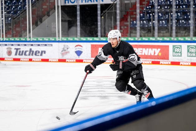 Eishockey, DEL, Nürnberg Ice Tigers, Trainingsauftakt 08.08.2026 - Eishockey - Saison 2026 2027 - Penny DEL - Trainingsauftakt der Nürnberg Ice Tigers Icetigers - ThHa - xthxhax - Marcus Weber (24, Nürnberg Ice Tigers, NIT ) *** August 8, 2026 Ice Hockey Season 2026–2027 Penny DEL Start of Training for the Nuremberg Ice Tigers Icetigers ThHa xthxhax Marcus Weber, 24, Nuremberg Ice Tigers, NIT