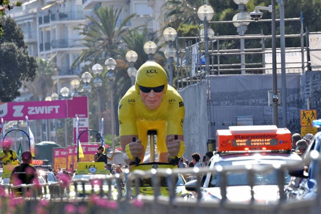 8ème étape du Tour de France Femmes avec Zwift avec l arrivée à Nice, le 8 août 2026. Les coureuses ont parcouru 172 km entre Sisteron et Nice et c est la Néerlandaise, championne d Europe, D.Vollering qui franchit la ligne d’arrivée en premier et reprend le maillot jaune à la Polonaise K.Niewiadoma (Canyon-SRAM), avec huit secondes d’avance. A Nice, sur le podium, elle est suivie par l’Italienne Elisa Longo Borghini et K.Niewiadoma. Bruno Bebert Bestimage Stage 8 of the Tour de France Femmes avec Zwift concluded in Nice on August 8, 2026. The riders covered 172 km between Sisteron and Nice, with Dutch European champion D. Vollering crossing the finish line first; she reclaimed the yellow jersey from Poland’s K. Niewiadoma (Canyon-SRAM), taking an eight-second lead. On the podium in Nice, she was joined by Italy’s Elisa Longo Borghini and K. Niewiadoma Nice France  Copyright: xBrunoxBebertx xBestimagexBrunoxBebertx xBestimagex