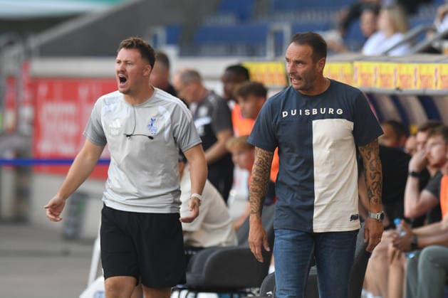 V.l.n.r. Co-Trainer Marvin Hoener ( MSV Duisburg ) und Trainer Dietmar Hirsch ( MSV Duisburg ) emotional an der Seitenlinie. GER, MSV Duisburg vs SV Meppen 1912, Fussball, 3. Liga, 1. Spieltag, Spielzeit 2026 2027, 08.08.2026 DFL DFB REGULATIONS PROHIBIT ANY USE OF PHOTOGRAPHS AS IMAGE SEQUENCES AND OR QUASI-VIDEO GER, MSV Duisburg vs SV Meppen 1912, Fussball, 3. Liga, 1. Spieltag, Spielzeit 2026 2027, 08.08.2026 Duisburg *** From left to right: Assistant Coach Marvin Hoener (MSV Duisburg) and Head Coach Dietmar Hirsch (MSV Duisburg) looking emotional on the sideline, GER, MSV Duisburg vs. SV Meppen 1912, soccer, 3rd Division, Matchday 1, 2026–2027 season, August 8, 2026. DFL and DFB regulations prohibit any use of photographs as image sequences and or quasi-video. GER, MSV Duisburg vs. SV Meppen 1912, soccer, 3. Liga, Matchday 1, 2026–2027 season, August 8, 2026, Duisburg Copyright: xEibner-Pressefoto ThomasxThienelx EP_TTL