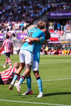 Eredivisie: Sparta Rotterdam v Feyenoord Rotterdam Rotterdam - Luciano Valente of Feyenoord, Gjivai Zechiel of Feyenoord during the first competition round of the 2026 2027 Eredivisie season. The match is set between Sparta Rotterdam and Feyenoord Rotterdam at Het Kasteel on 9 August 2026 in Rotterdam, The Netherlands. Copyright: xTomxBodex