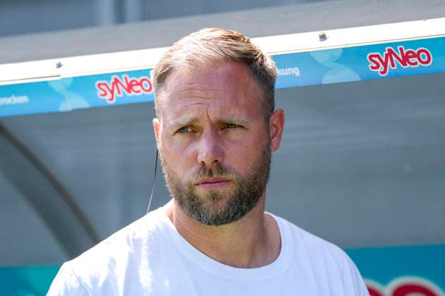 Daniel Brinkmann (Trainer, Cheftrainer, FC Hansa), Einzelbild, Einzelfoto, Aktion, Action, Porträt, Portrait, 09.08.2026, Sinsheim (Deutschland), Fussball, 3. Liga, TSG 1899 Hoffenheim II - Hansa Rostock, DFB DFL REGULATIONS PROHIBIT ANY USE OF PHOTOGRAPHS AS IMAGE SEQUENCES AND OR QUASI-VIDEO. *** Daniel Brinkmann, Coach, Head Coach, FC Hansa, Single image, Single photo, Action, Portrait, 09 08 2026, Sinsheim, Germany, soccer, 3rd Division, TSG 1899 Hoffenheim II vs. Hansa Rostock, DFB and DFL regulations prohibit any use of photographs as image sequences and or quasi-video xozx