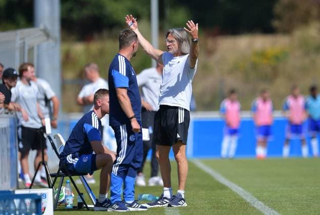 Schalke 04 U19 - MSV Duisburg U19 ** NUR FÜR REDAKTIONELLE ZWECKE ** EDITORIAL USE ONLY **<p>Fußball U19 DFB-Nachwuchsliga - Vorrunde Gruppe H 1.SPIELTAG: Schalke 04 U19 - MSV Duisburg U19 am 09.08.2026 im Parkstadion in Gelsenkirchen Norbert Elgert ( Trainer Schalke 04 U19 ) Deutschland Nordrhein-Westfalen Gelsenkirchen Copyright: ThorstenxTillmann *** Schalke 04 U19 vs. MSV Duisburg U19 ** FOR EDITORIAL PURPOSES ONLY ** EDITORIAL USE ONLY ** p Soccer U19 DFB Youth League Preliminary Round Group H Matchday 1 Schalke 04 U19 vs. MSV Duisburg U19 on August 9, 2026, at the Parkstadion in Gelsenkirchen Norbert Elgert, Coach of Schalke 04 U19, Germany, North Rhine-Westphalia Gelsenkirchen Copyright ThorstenxTillmann Copyright: ThorstenxTillmann doc872zvdxr0q9dmwqt120r ,EDITORIAL USE ONLY