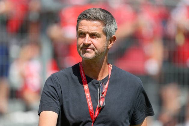 09.08.2026, xtgx, Fussball - 2.Bundesliga Energie Cottbus - Hannover 96 emspor, v.l. Ralf Becker (Hannover, Sportdirektor) (DFL DFB REGULATIONS PROHIBIT ANY USE OF PHOTOGRAPHS as IMAGE SEQUENCES and or QUASI-VIDEO) Cottbus *** August 9, 2026, xtgx, Soccer 2. Bundesliga Energie Cottbus Hannover 96 emspor, from left: Ralf Becker (Hannover), Sports Director, DFL DFB REGULATIONS PROHIBIT ANY USE OF PHOTOGRAPHS AS IMAGE SEQUENCES AND OR QUASI-VIDEO Cottbus