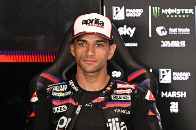 RECORD DATE NOT STATED 9th August 2026; Silverstone Circuit, Northamptonshire, England; 2026 MotoGP Grand Prix of Great Britain, Race Day; Jorge Martin of Aprilia Racing before the MotoGP Warm Up and Rider Parade SimonxWest