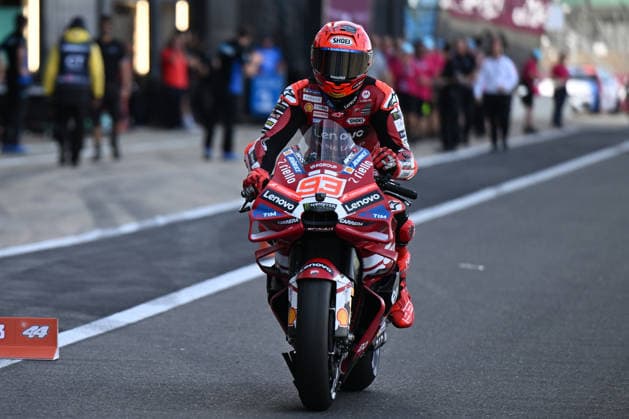 RECORD DATE NOT STATED 9th August 2026; Silverstone Circuit, Northamptonshire, England; 2026 MotoGP Grand Prix of Great Britain, Race Day; Marc Marquez of Ducati Lenovo Team enters the pit lane after warmup SimonxWest