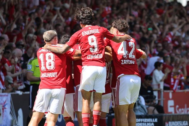 Cottbuser Torjubel Fussball 2. Bundesliga 2026 2027 FC Energie Cottbus - Hannover 96 *** Cottbus Goal Celebration: Soccer, 2. Bundesliga, 2026–2027, FC Energie Cottbus vs. Hannover 96