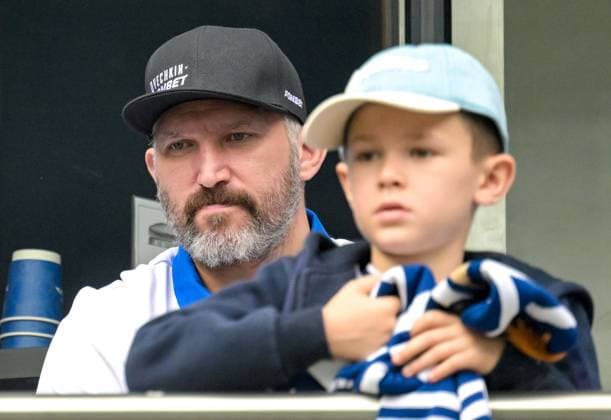 Russia Soccer Premier-League Dynamo - Dynamo Mkh 9219371 09.08.2026 Ice hockey, Eishockey player Alexander Ovechkin with his son Sergey attends the Russian Premier-League soccer match between Dynamo Moscow and Dynamo Makhachkala, in Moscow, Russia. Vladimir Fedorenko Sputnik Moscow Russia  Copyright: xVladimirxFedorenkox