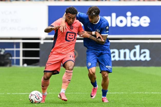 Mechelen s Myron Van Brederode and Gent s Filipe Alves Tiago pictured in action during a soccer match between KAA Gent and KV Mechelen, Sunday 9 August 2026 in Gent, on day 1 of the 2026-2027 Jupiler Pro League first division of the Belgian championship. JILLxDELSAUX  x183011728x
