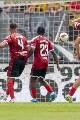 Mohamed Ali Zoma (1. FC Nürnberg) m. Goal scored, erzielt das Tor 1:0, zum celebrate the goal im 2. Bundesliga-Spiel zwischen dem 1. FC Nürnberg und Dynamo Dresden im Max-Morlock-Stadion, Nürnberg, Deutschland, am 9. August 2026. in action during the 2nd Bundesliga match between 1. FC Nuremberg and Dynamo Dresden at the Max-Morlock Stadium, Nuremberg, Germany, on August 9, 2026. DFB DFL REGULATIONS PROHIBIT ANY USE OF PHOTOGRAPHS AS IMAGE SEQUENCES AND OR QUASI-VIDEO, *** Mohamed Ali Zoma of 1. FC Nuremberg scores a goal, making the score 1–0, and celebrates the goal during the 2. Bundesliga match between 1. FC Nuremberg and Dynamo Dresden at the Max Morlock Stadium, Nuremberg, Germany, on August 9, 2026, in action during the 2nd Bundesliga match between 1 FC Nuremberg and Dynamo Dresden at the Max Morlock Stadium, Nuremberg, Germany, on August 9, 2026. DFB and DFL regulations prohibit any use of photographs as image sequences and or quasi-video, Copyright: HMBxMedia xHeikoxBecker