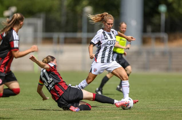 GER, Frankfurt, Eintracht Frankfurt II vs FC Ingolstadt, DFB, 2. Bundesliga, Fussball, Spielzeit 2026 2027, Stadion am Brentanobad, 2. Spieltag im Bild v.l.: Tessa Zimmermann (Eintracht Frankfurt Frauen II 31), Leonie Haberäcker (FC Ingolstadt 04 27) DFB DFL REGULATIONS PROHIBIT ANY USE OF PHOTOGRAPHS AS IMAGE SEQUENCES AND OR QUASI-VIDEO, 09.08.2026 *** GER, Frankfurt, Eintracht Frankfurt II vs. FC Ingolstadt, DFB, 2. Bundesliga, Soccer, 2026–2027 Season, Stadion am Brentanobad, Matchday 2 (pictured, from left): Tessa Zimmermann, Eintracht Frankfurt Women II, 31, Leonie Haberäcker, FC Ingolstadt 04, 27. DFB DFL regulations prohibit any use of photographs as image sequences and or quasi-video. August 9, 2026 Copyright: HMBxMedia HendrikxHamelau