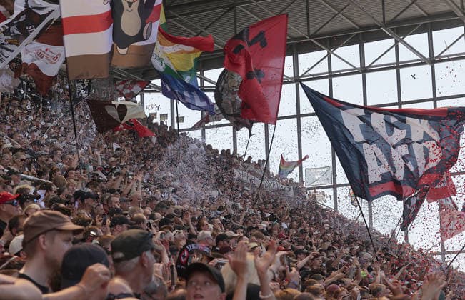 Fussball, 2.Liga, Saison 2026-2027 Herren, FC St.Pauli gegen Greuther Fuerth DFL REGULATIONS PROHIBIT ANY USE OF PHOTOGRAPHS AS IMAGE SEQUENCES AND OR QUASI-VIDEO. *** Soccer, 2nd Division, 2026–2027 Men s Season, FC St. Pauli vs. Greuther Fürth. DFL regulations prohibit any use of photographs as image sequences and or quasi-video.