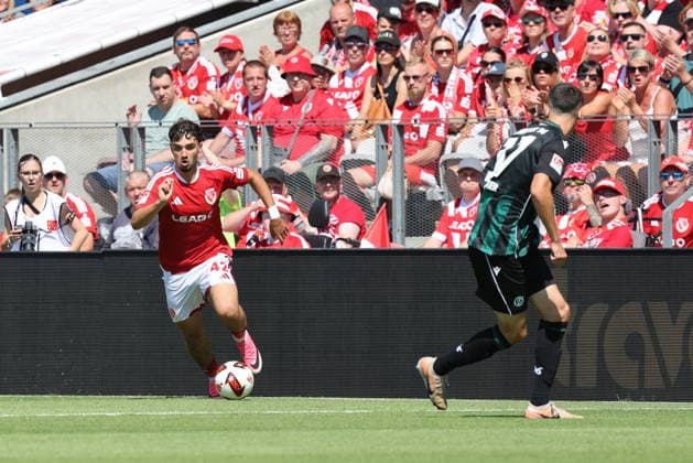 42 Jannis Zaydan (Energie Cottbus) Fussball 2. Bundesliga 2026 2027 FC Energie Cottbus - Hannover 96 *** 42 Jannis Zaydan Energie Cottbus Soccer 2. Bundesliga 2026 2027 FC Energie Cottbus Hannover 96