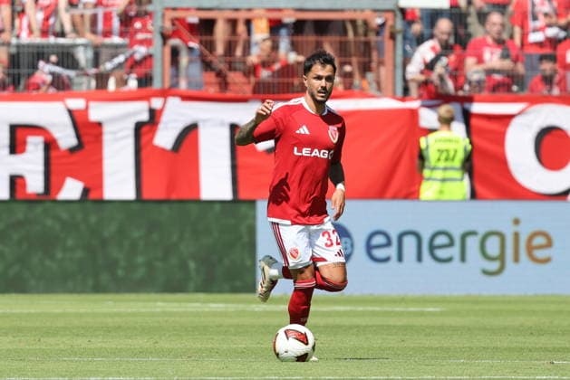 32 Leonardo Bittencourt (Energie Cottbus) Fussball 2. Bundesliga 2026 2027 FC Energie Cottbus - Hannover 96 *** 32 Leonardo Bittencourt Energie Cottbus Soccer 2. Bundesliga 2026 2027 FC Energie Cottbus Hannover 96