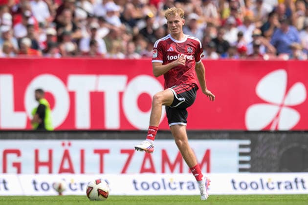 Fußball, 2. Bundesliga, 20260809, 1. FC Nürnberg - SG Dynamo Dresden. Im Bild Eric PORSTNER (Nürnberg, 41). Nürnberg Max-Morlock-Stadion Bayern Deutschland *** Soccer, 2. Bundesliga, 20260809, 1. FC Nürnberg vs. SG Dynamo Dresden Pictured: Eric PORSTNER, Nuremberg, 41, Max Morlock Stadium, Bavaria, Germany Copyright: Passion2Press MarkusxFischerx
