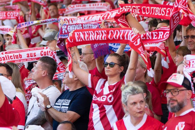 Fans 09.08.2026, Energie Cottbus vs Hannover 96, Fussball, 2. Bundesliga, Energie Stadion, Cottbus DFL regulations prohibit any use of photographs as image sequences and or quasi-video. *** Fans, August 9, 2026, Energie Cottbus vs. Hannover 96, Soccer, 2. Bundesliga, Energie Stadium, Cottbus. DFL regulations prohibit any use of photographs as image sequences and or quasi-video. Copyright: HMBxMedia xFinnxWeidmann