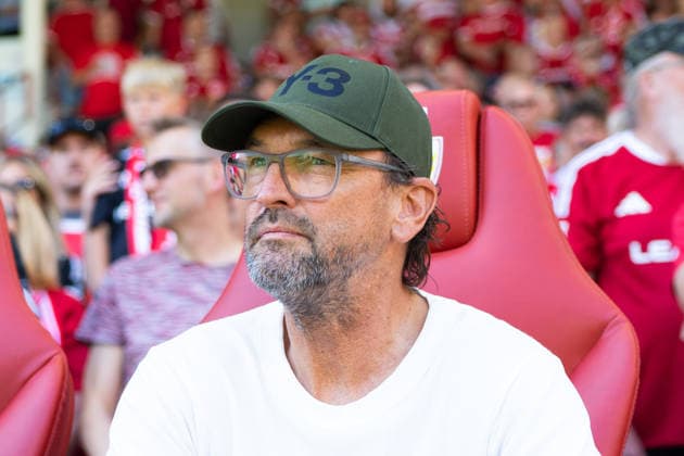 Claus-Dieter Wollitz (Energie Cottbus, Trainer) 09.08.2026, Energie Cottbus vs Hannover 96, Fussball, 2. Bundesliga, Energie Stadion, Cottbus DFL regulations prohibit any use of photographs as image sequences and or quasi-video. *** Claus Dieter Wollitz, Energie Cottbus, Coach, August 9, 2026, Energie Cottbus vs. Hannover 96, Soccer, 2. Bundesliga, Energie Stadium, Cottbus. DFL regulations prohibit any use of photographs as image sequences and or quasi-video. Copyright: HMBxMedia xFinnxWeidmann