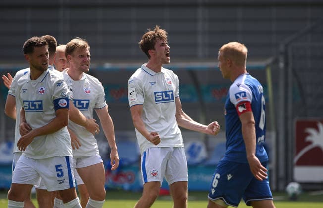 09.08.2026, xhbx, Fussball 3.Liga, TSG 1899 Hoffenheim U23 - Hansa Rostock v.l. Torjubel, Goal celebration, celebrate the goal 2:3 durch Bernie Lennemann (Hansa Rostock) (DFL DFB REGULATIONS PROHIBIT ANY USE OF PHOTOGRAPHS as IMAGE SEQUENCES and or QUASI-VIDEO) Hoffenheim *** August 9, 2026, xhbx, Soccer 3rd Division, TSG 1899 Hoffenheim U23 vs. Hansa Rostock – Goal celebration, Goal celebration, celebrating the goal 2-3 by Bernie Lennemann, Hansa Rostock. DFL and DFB regulations prohibit any use of photographs as image sequences and or quasi-video. Hoffenheim