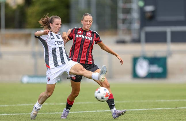 GER, Frankfurt, Eintracht Frankfurt II vs FC Ingolstadt, DFB, 2. Bundesliga, Fussball, Spielzeit 2026 2027, Stadion am Brentanobad, 2. Spieltag im Bild v.l.: Stefanie Reischmann (FC Ingolstadt 04 24), Ronja Schaer (Eintracht Frankfurt Frauen II 13) DFB DFL REGULATIONS PROHIBIT ANY USE OF PHOTOGRAPHS AS IMAGE SEQUENCES AND OR QUASI-VIDEO, 09.08.2026 *** GER, Frankfurt, Eintracht Frankfurt II vs. FC Ingolstadt, DFB, 2. Bundesliga, Soccer, 2026–2027 Season, Stadion am Brentanobad, Matchday 2: Pictured (from left) Stefanie Reischmann, FC Ingolstadt 04, 24, Ronja Schaer, Eintracht Frankfurt Women II 13. DFB and DFL regulations prohibit any use of photographs as image sequences and or quasi-video. August 9, 2026 Copyright: HMBxMedia HendrikxHamelau