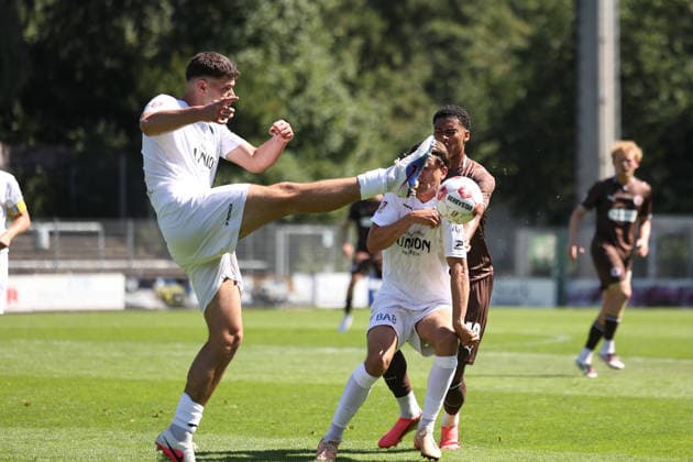 Fußball I Herren I Saison 2026 2027 I Regionalliga Nord I 2.Spieltag I FC St.Pauli II - Bremer SV I 09.08.2026 Denis Koldzic (4, Bremer SV) Norderstedt Edmund Plambeck Stadion Schleswig-Holstein Deutschland *** Soccer I Men s I 2026–2027 Season I Regionalliga Nord I Matchday 2 I FC St. Pauli II vs. Bremer SV I August 9, 2026 Denis Koldzic 4, Bremer SV Norderstedt Edmund Plambeck Stadium, Schleswig-Holstein, Germany Copyright: xLobeca RalfxHomburgx