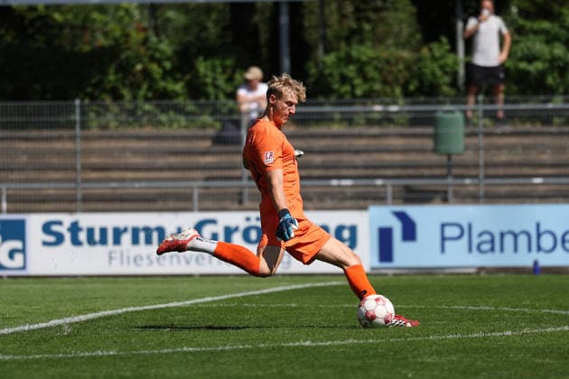 Fußball I Herren I Saison 2026 2027 I Regionalliga Nord I 2.Spieltag I FC St.Pauli II - Bremer SV I 09.08.2026 Nico Weide (30, Bremer SV) Norderstedt Edmund Plambeck Stadion Schleswig-Holstein Deutschland *** Soccer I Men s I 2026–2027 Season I Regionalliga Nord I Matchday 2 I FC St. Pauli II vs. Bremer SV I August 9, 2026 Nico Weide 30, Bremer SV Norderstedt Edmund Plambeck Stadium, Schleswig-Holstein, Germany Copyright: xLobeca RalfxHomburgx