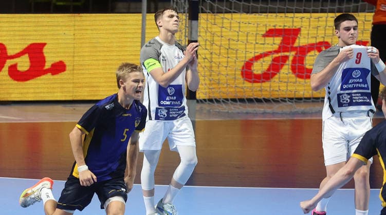 09.08.2026 Belgrade Sweden-Serbia European U18 men s handball championship final tournament match for 13-16 place Loke Fridh(L) Sweden celebrate victory beside Uros Peric(C),Stefan Stojinovic(R) Serbia :