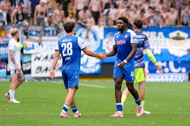 v.li.: Florian Micheler (TSG II, 28), Maxime Ndong Penda (TSG II, 44), Spieler der TSG 1899 Hoffenheim II (U23), enttäuscht über die Niederlage, Enttäuschung nach dem Schlusspfiff, Highlight, Verlierer, verloren, Frustration, disappointed, pessimistisch, 09.08.2026, Sinsheim (Deutschland), Fussball, 3. Liga, TSG 1899 Hoffenheim II - Hansa Rostock, DFB DFL REGULATIONS PROHIBIT ANY USE OF PHOTOGRAPHS AS IMAGE SEQUENCES AND OR QUASI-VIDEO. *** From left: Florian Micheler (TSG II), 28, Maxime Ndong Penda (TSG II), 44, players from TSG 1899 Hoffenheim II U23, disappointed by the loss, disappointment after the final whistle, highlight, losers, lost, frustration, disappointed, pessimistic, 09 08 2026, Sinsheim, Germany, soccer, 3. Liga, TSG 1899 Hoffenheim II vs. Hansa Rostock, DFB and DFL regulations prohibit any use of photographs as image sequences and or quasi-video xozx