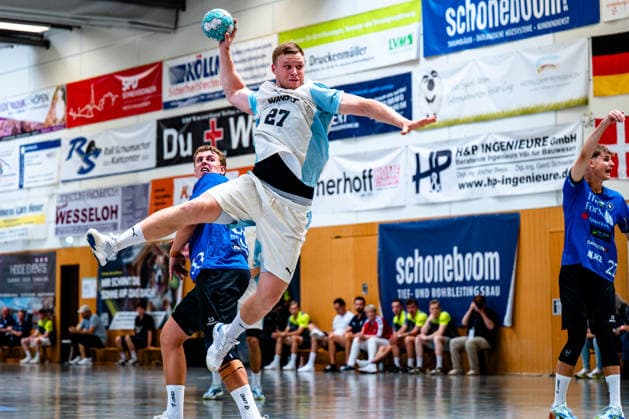 09.08.2026, xdobgx, Handball Heide-Cup 2026, VfL Gummersbach - Mors Thy Handbold v.l. Kristjan HorÅ¾en (VfL Gummersbach, 27) beim Wurf, in action, throwing Schneverdingen *** August 9, 2026, xdobgx, 2026 Heide Cup Handball Tournament, VfL Gummersbach vs. Mors Thy Handbold, from left: Kristjan Horžen (VfL Gummersbach), 27, taking a shot, in action, shooting at Schneverdingen