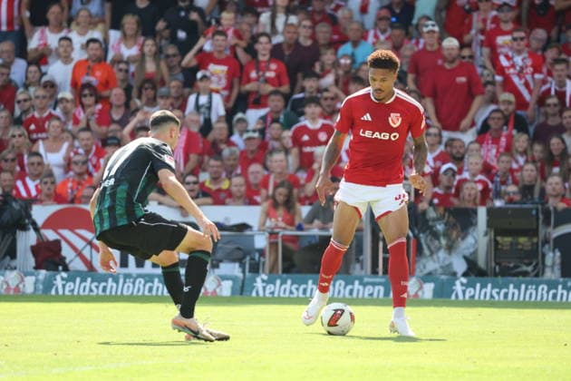 31 Justin Butler (Energie Cottbus) Fussball 2. Bundesliga 2026 2027 FC Energie Cottbus - Hannover 96 *** 31 Justin Butler Energie Cottbus Soccer 2. Bundesliga 2026 2027 FC Energie Cottbus Hannover 96