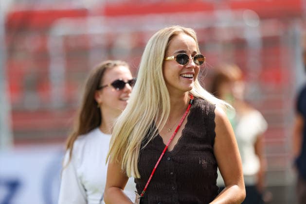 Giulia Gwinn (FC Bayern Muenchen, 07) vor dem Spiel, GER, FC Bayern Muenchen vs. Paris FC, Fussball, Testspiel, Saison 2026 2027, 09.08.2026, GER, FC Bayern Muenchen vs. Paris FC, Fussball, Testspiel, Saison 2026 2027, 09.08.2026 Unterhaching *** Giulia Gwinn, FC Bayern Munich, 07 before the game, GER, FC Bayern Munich vs. Paris FC, soccer, friendly match, 2026–2027 season, August 9, 2026, GER, FC Bayern Munich vs. Paris FC, soccer, friendly match, 2026–2027 season, August 9, 2026, Unterhaching Copyright: xEibner-Pressefoto JennixMaulx EP_JML