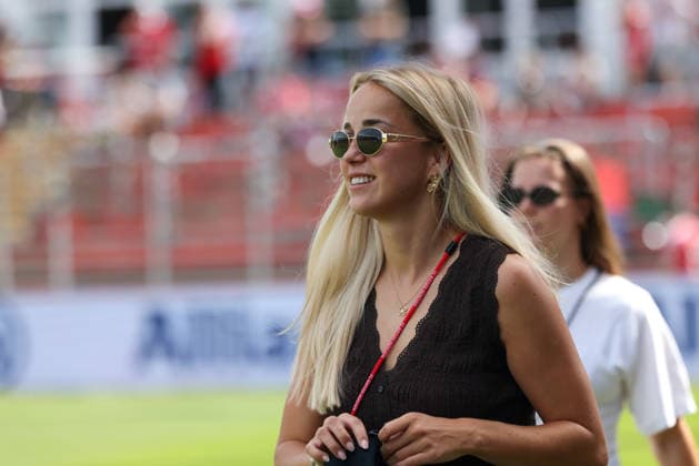 Giulia Gwinn (FC Bayern Muenchen, 07) vor dem Spiel, GER, FC Bayern Muenchen vs. Paris FC, Fussball, Testspiel, Saison 2026 2027, 09.08.2026, GER, FC Bayern Muenchen vs. Paris FC, Fussball, Testspiel, Saison 2026 2027, 09.08.2026 Unterhaching *** Giulia Gwinn, FC Bayern Munich, 07 before the game, GER, FC Bayern Munich vs. Paris FC, soccer, friendly match, 2026–2027 season, August 9, 2026, GER, FC Bayern Munich vs. Paris FC, soccer, friendly match, 2026–2027 season, August 9, 2026, Unterhaching Copyright: xEibner-Pressefoto JennixMaulx EP_JML