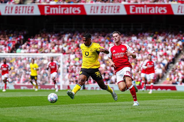 Filippo Mane (Borussia Dortmund, 39), Riccardo Calafiori (FC Arsenal, 33) GER, FC Arsenal vs. Borussia Dortmund, Fußball, Emirates Cup 2026, Saison 2026 2027, 09.08.2026 GER, FC Arsenal vs. Borussia Dortmund, Fußball, Emirates Cup 2026, Saison 2026 2027, 09.08.2026 London *** Filippo Mane, Borussia Dortmund, 39, Riccardo Calafiori, Arsenal FC, 33 (GER), Arsenal FC vs. Borussia Dortmund, Soccer, Emirates Cup 2026, 2026–2027 Season, August 9, 2026, GER, Arsenal FC vs. Borussia Dortmund, Soccer, 2026 Emirates Cup, 2026–2027 Season, August 9, 2026, London Copyright: xEibner-Pressefoto MarcelxvonxFehrnx EP_MFN_P