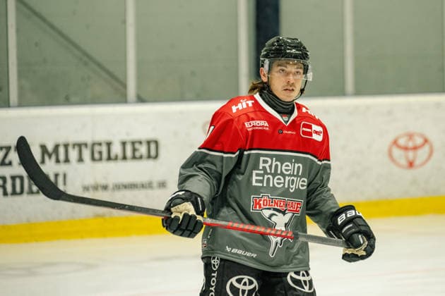 Der Neihai Daniel Fischbuch (Koelner Haie, 71) im Training. Oeffentliches Training Koelner Haie im Haie Zentrum, Penny DEL, Eishockey, Saison 2026 2027, 09.08.2026 oeffentliches Training Koelner Haie, Penny DEL, Saison 2026 2027, 09.08.2026 Koeln *** Neihai Daniel Fischbuch, Cologne Sharks, 71, in training; Cologne Sharks public practice at the Haie Center, Penny DEL, ice hockey, 2026–2027 season, August 9, 2026, Cologne Sharks public practice, Penny DEL, 2026–2027 season, August 9, 2026, Cologne Copyright: xEibner-Pressefoto ThomasxHaeslerx EP_THR