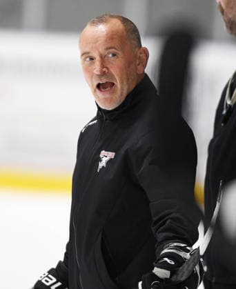 09.08.2026, xophax, KEC , Eishockey , Haie. Kölnarena 2 , Öffentliches Showtraining, Training. Trainer Thomas Berglund ( KEC ) Köln Cologne *** August 9, 2026, xophax, KEC, Ice Hockey, Haie Kölnarena 2, Public Show Practice, Practice Led by Coach Thomas Berglund, KEC Cologne