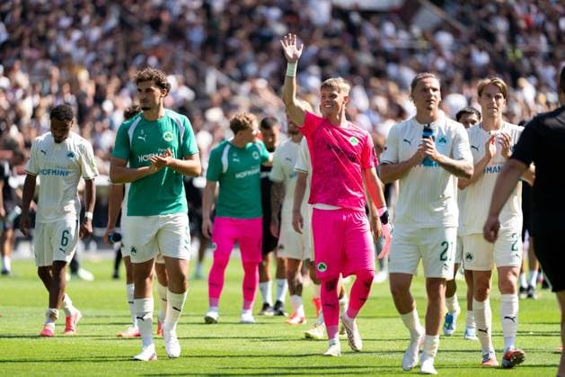 Maxim Dal (SpVgg Greuther Fuerth, 05), Torwart Florian Hellstern (SpVgg Greuther Fuerth, 01), Mika Wallentowitz (SpVgg Greuther Fuerth, 21) nach Abpfiff, GER, FC St. Pauli vs. SpVgg Greuther Fuerth, Fussball, 2. Bundesliga, Spieltag 1, Saison 2026 2027, 09.08.2026 DFL REGULATIONS PROHIBIT ANY USE OF PHOTOGRAPHS AS IMAGE SEQUENCES AND OR QUASI-VIDEO GER, FC St. Pauli vs. SpVgg Greuther Fuerth, Fussball, 2. Bundesliga, Spieltag 1, Saison 2026 2027, 09.08.2026 Hamburg *** Maxim Dal, SpVgg Greuther Fürth, 05, Goalie Florian Hellstern, SpVgg Greuther Fürth, 01, Mika Wallentowitz, SpVgg Greuther Fürth, 21, after the final whistle, GER, FC St. Pauli vs. SpVgg Greuther Fürth, soccer, 2. Bundesliga, Matchday 1, 2026–2027 season, August 9, 2026 DFL regulations prohibit any use of photographs as image sequences and or quasi-video, GER, FC St. Pauli vs. SpVgg Greuther Fürth, soccer, 2. Bundesliga, Matchday 1, 2026–2027 season, August 9, 2026, Hamburg Copyright: xEibner-Pressefoto MaxxVincenx EP_MVN