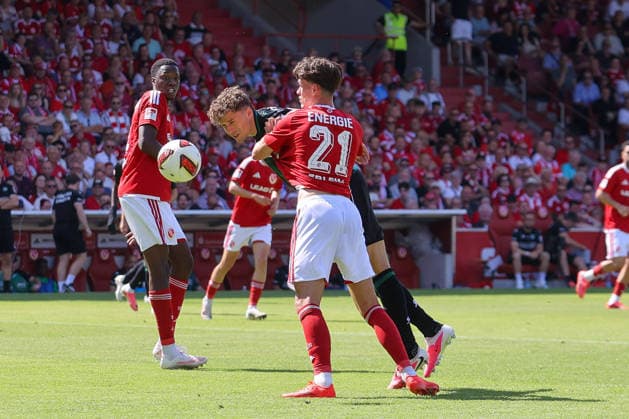 09.08.2026, xtgx, Fussball - 2.Bundesliga Energie Cottbus - Hannover 96 emspor, v.l. Benedikt Pichler (Hannover, 11), Luca Erlein (Cottbus, 21) Zweikampf, Duell, Kampf, tackle (DFL DFB REGULATIONS PROHIBIT ANY USE OF PHOTOGRAPHS as IMAGE SEQUENCES and or QUASI-VIDEO) Cottbus *** August 9, 2026, xtgx, Soccer, 2. Bundesliga, Energie Cottbus vs. Hannover 96, emspor, from left: Benedikt Pichler (Hannover), 11, Luca Erlein, Cottbus, 21, tackle, duel, battle, DFL DFB REGULATIONS PROHIBIT ANY USE OF PHOTOGRAPHS AS IMAGE SEQUENCES AND OR QUASI-VIDEO, Cottbus