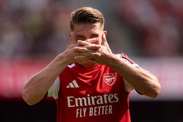 Viktor Gyökeres of Arsenal celebrates his teams second goal Arsenal vs Borussia Dortmund, Emirates Cup, Final, Emirates Stadium, London, UK - 09 Aug 2026London Emirates Stadium United Kingdom  Copyright: xWiredxPhotos Shutterstockx 17058922h